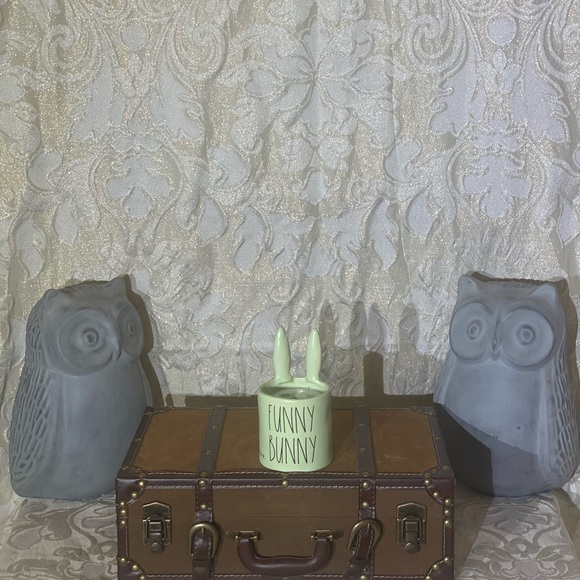 Rae Dunn "HUNNY BUNNY" Candle